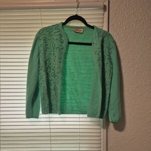 Chic Green Embroidered Women's Sweater